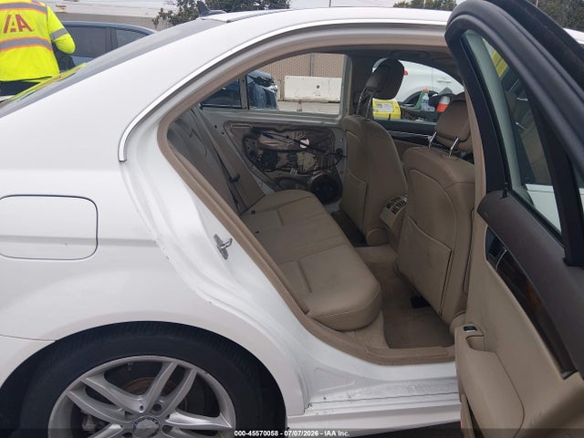WDDGF8AB9EA966477 Mercedes-Benz C 300 Sport 4matic