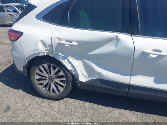 Ford Escape Titanium Hybrid 2020 1FMCU0DZ0LUC34741 Image 6