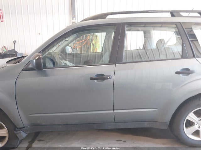 45570067 :رقم المزاد ، JF2SHABC0DH426763 vin ، 2013 Subaru Forester 2.5x مزاد بيع