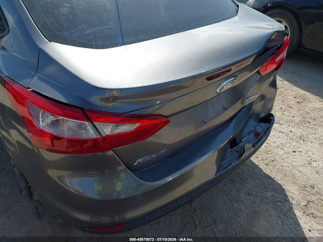 Ford FOCUS S 2014 1FADP3E27EL254051 Image 12