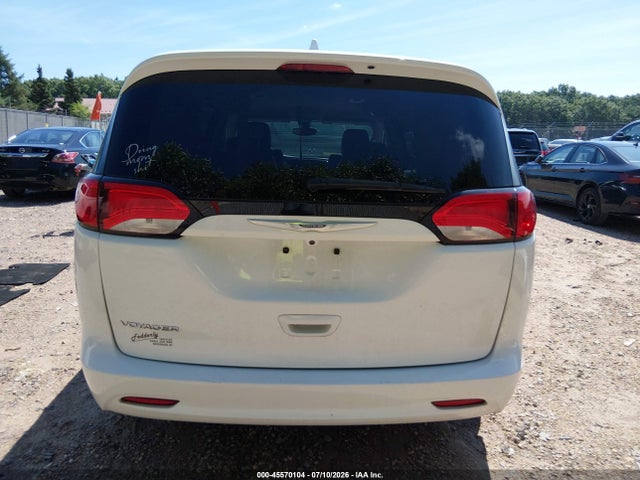 45570104 :رقم المزاد ، 2C4RC1DG2LR261281 vin ، 2020 Chrysler Voyager Lxi مزاد بيع