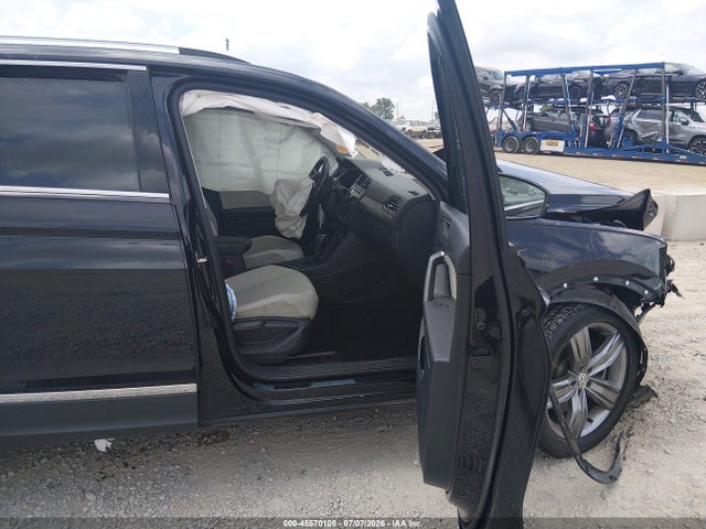 Auction sale of the 2020 Volkswagen Tiguan 2.0t Se/2.0t Se R-line Black/2.0t Sel, vin: 3VV3B7AX5LM011025, lot number: 45570105