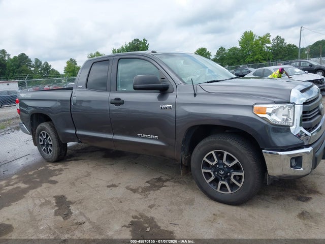 5TFUY5F13EX398987 Toyota Tundra Sr5 5.7l V8