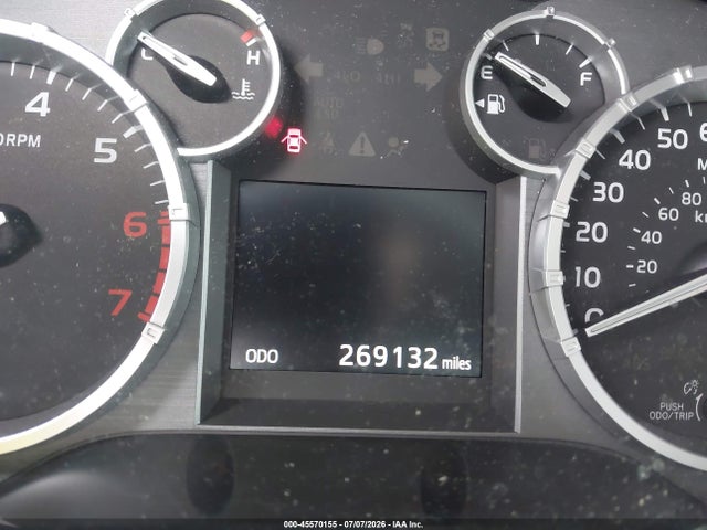 5TFUY5F13EX398987 Toyota Tundra Sr5 5.7l V8