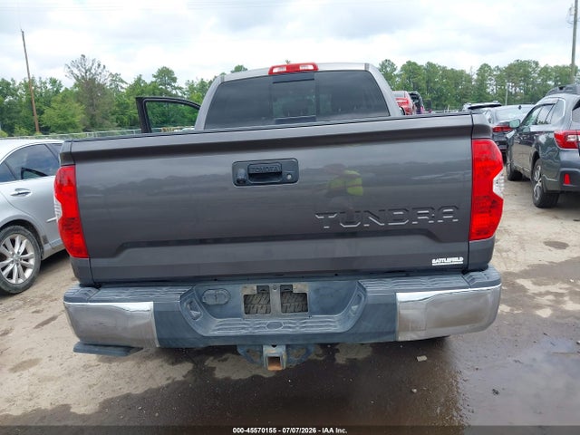 5TFUY5F13EX398987 Toyota Tundra Sr5 5.7l V8