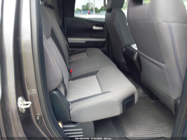 5TFUY5F13EX398987 Toyota Tundra Sr5 5.7l V8