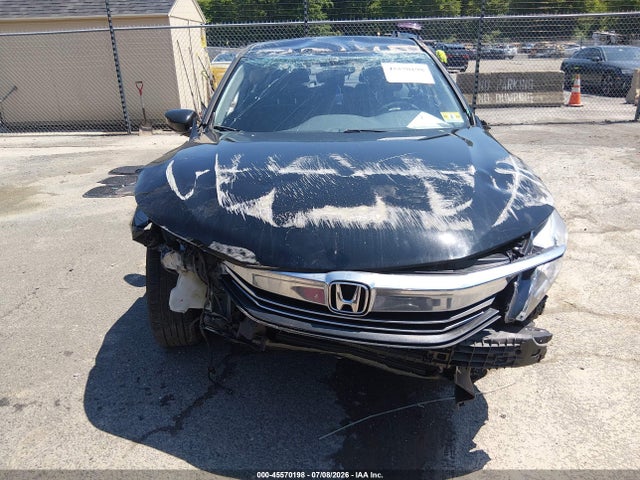 Продаж на аукціоні авто 2016 Honda Accord Lx, vin: 1HGCR2F33GA210906, номер лоту: 45570198