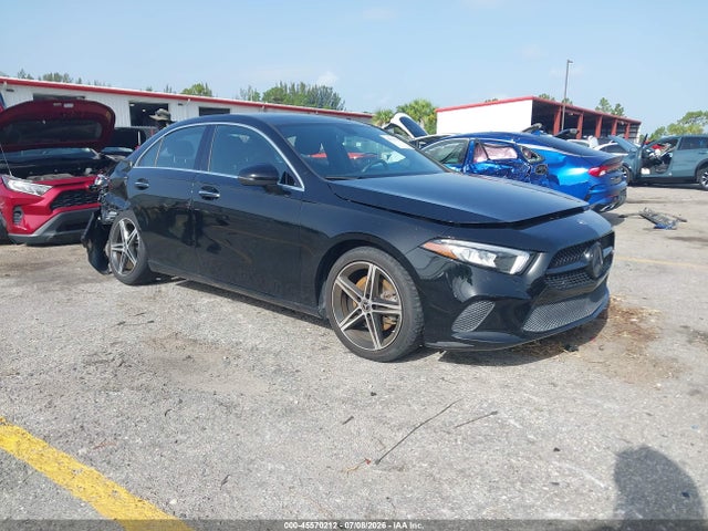 45570212 :رقم المزاد ، W1K3G4EB2MJ289169 vin ، 2021 Mercedes-benz A 220 مزاد بيع