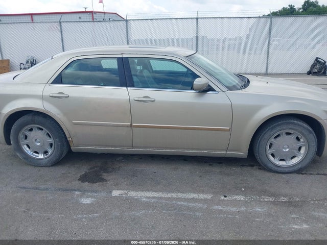 Продажа на аукционе авто 2006 Chrysler 300 Touring, vin: 2C3KA53G66H464852, номер лота: 45570235