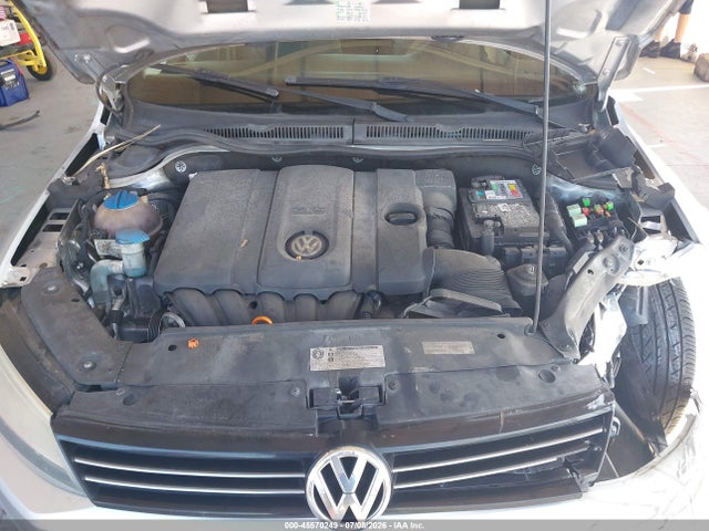 45570249 :رقم المزاد ، 3VWDP7AJ1DM214766 vin ، 2013 Volkswagen Jetta 2.5l Se مزاد بيع