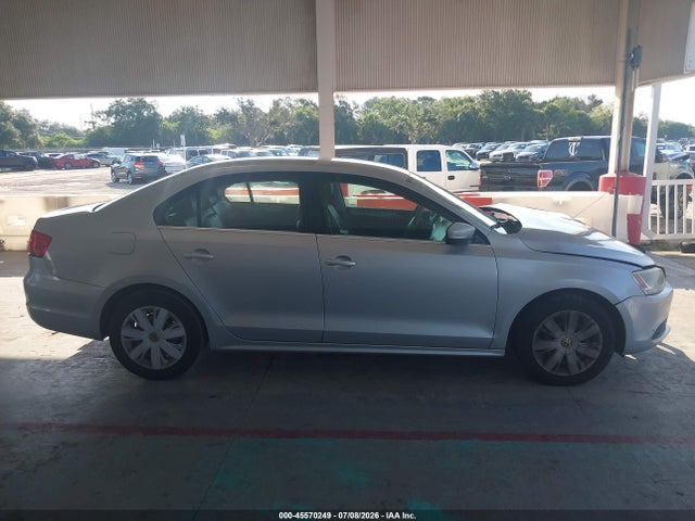 45570249 :رقم المزاد ، 3VWDP7AJ1DM214766 vin ، 2013 Volkswagen Jetta 2.5l Se مزاد بيع