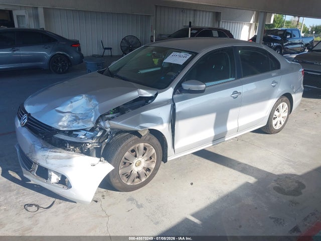 45570249 :رقم المزاد ، 3VWDP7AJ1DM214766 vin ، 2013 Volkswagen Jetta 2.5l Se مزاد بيع