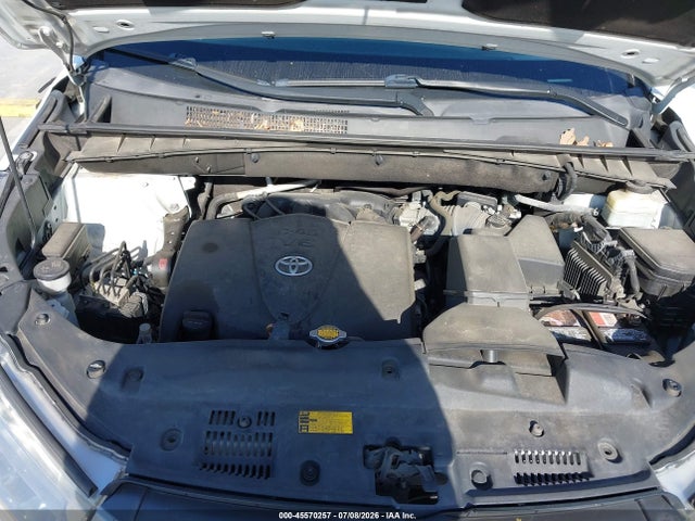 Toyota Highlander Xle 2017 5TDKZRFH5HS518873 Image 10