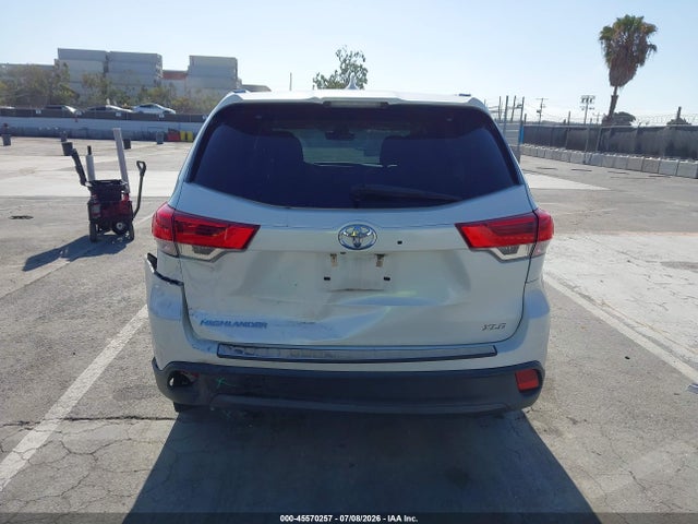 Toyota Highlander Xle 2017 5TDKZRFH5HS518873 Image 16