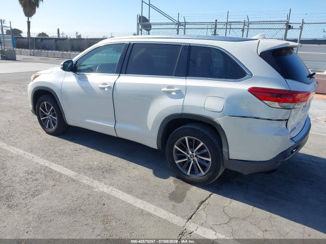 Toyota Highlander Xle 2017 5TDKZRFH5HS518873 Image 3