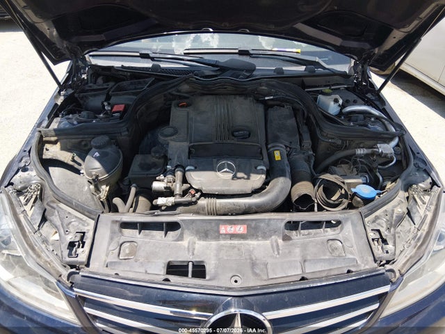 Продажа на аукционе авто 2014 Mercedes-benz C-class C 250 Sport, vin: WDDGF4HB2EG229861, номер лота: 45570295