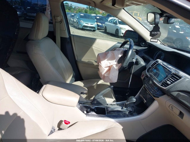1HGCR3F98HA045494 Honda Accord Touring V6