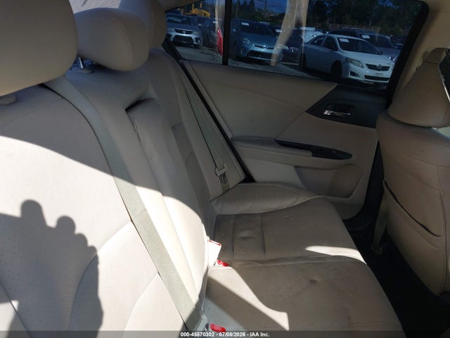 1HGCR3F98HA045494 Honda Accord Touring V6
