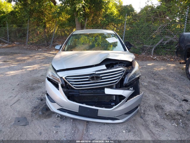 Hyundai SONATA SE 2016 5NPE24AF8GH320058 Image 12