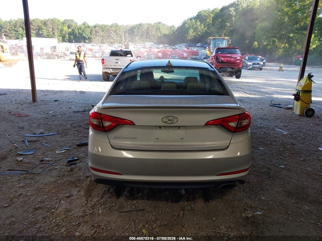 Hyundai SONATA SE 2016 5NPE24AF8GH320058 Image 16