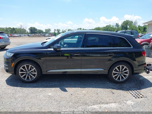 Продажа на аукционе авто 2017 Audi Q7 3.0t Premium, vin: WA1LAAF7XHD013695, номер лота: 45570334
