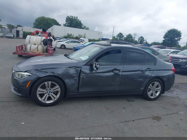 2016 Bmw 328i მანქანა იყიდება აუქციონზე, vin: WBA8E9C55GK647277, აუქციონის ნომერი: 45570336
