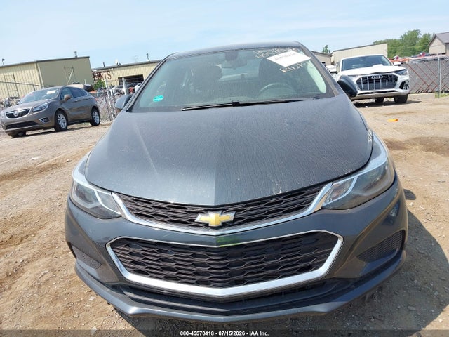 45570418 :رقم المزاد ، 1G1BE5SM1H7172511 vin ، 2017 Chevrolet Cruze Lt Auto مزاد بيع