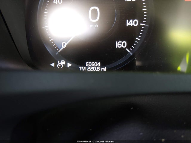 Auction sale of the 2022 Volvo S60 B5 Inscription, vin: 7JRL12FL2NG192142, lot number: 45570428