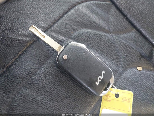 Продажа на аукционе авто 2022 Kia Sorento Lx, vin: 5XYRG4LC1NG123842, номер лота: 45570437