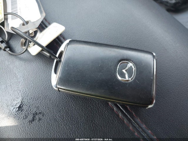 45570438 :رقم المزاد ، 3MVDMBCM3SM757327 vin ، 2025 Mazda Cx-30 2.5 S Carbon Edition مزاد بيع