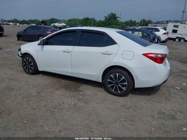 Toyota COROLLA LE 2017 5YFBURHE7HP703954 Image 3