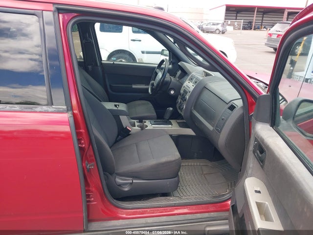 2011 Ford Escape Xlt მანქანა იყიდება აუქციონზე, vin: 1FMCU9D76BKB84604, აუქციონის ნომერი: 45570484