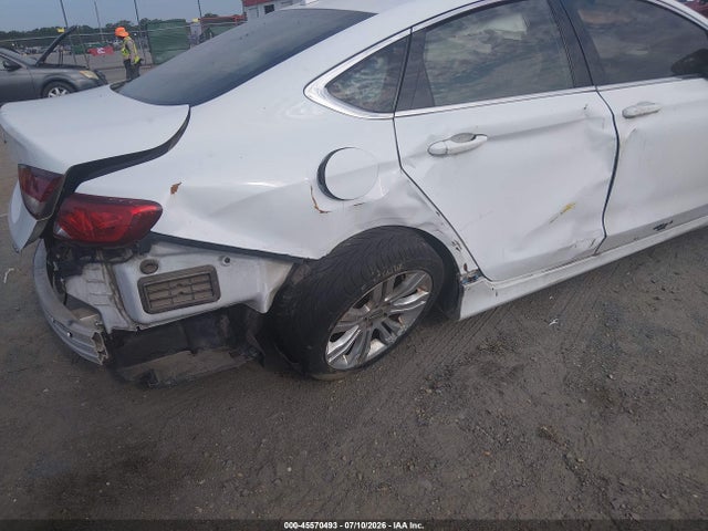 Aukcja sprzedaży 2015 Chrysler 200 Limited, vin: 1C3CCCABXFN588432, numer aukcji: 45570493