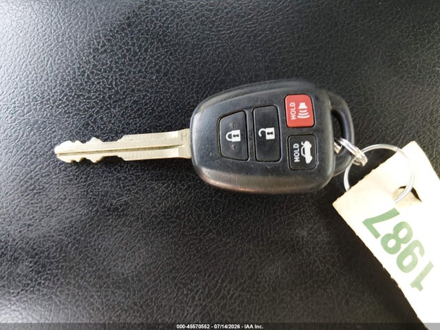 4T1BF1FK6FU933016 Toyota CAMRY SE