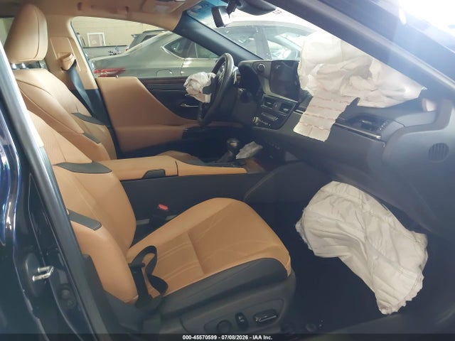 Продажа на аукционе авто 2022 Lexus Es 300h Ultra Luxury, vin: 58AFA1C14NU019057, номер лота: 45570599