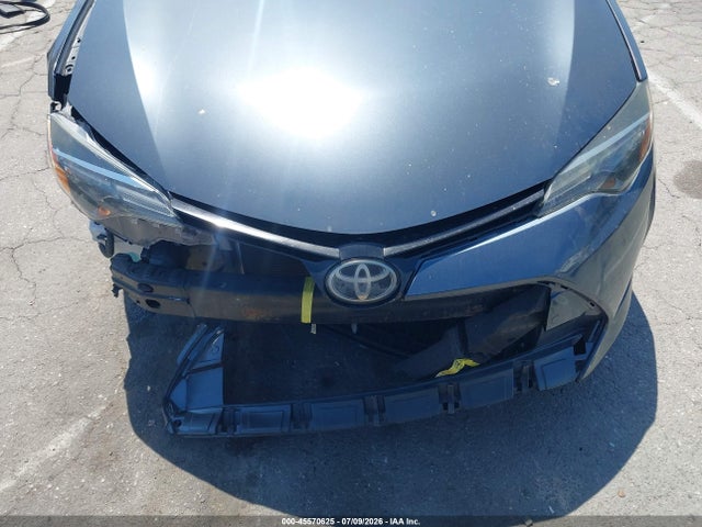 Toyota COROLLA LE 2018 5YFBURHE2JP855517 Image 14