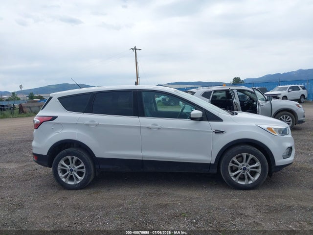 1FMCU9GD9HUA41354 Ford ESCAPE SE