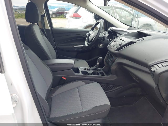 1FMCU9GD9HUA41354 Ford ESCAPE SE