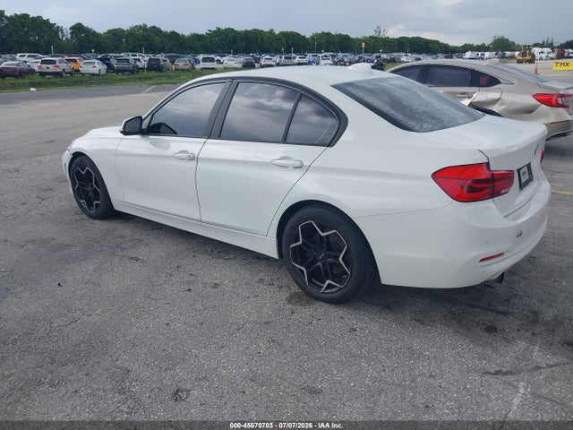 Aukcja sprzedaży 2016 Bmw 320i, vin: WBA8E1G54GNU11374, numer aukcji: 45570703