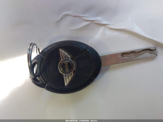 45570750 :رقم المزاد ، WMWRE33516TL22054 vin ، 2006 Mini Cooper S مزاد بيع