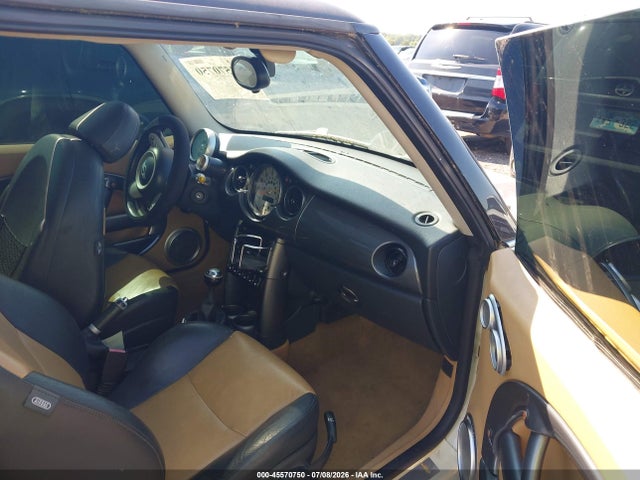 45570750 :رقم المزاد ، WMWRE33516TL22054 vin ، 2006 Mini Cooper S مزاد بيع