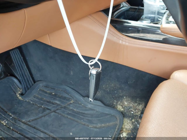 45570767 :رقم المزاد ، WBA7F2C57HG421682 vin ، 2017 Bmw Alpina B7 Xdrive مزاد بيع
