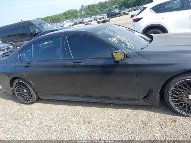 45570767 :رقم المزاد ، WBA7F2C57HG421682 vin ، 2017 Bmw Alpina B7 Xdrive مزاد بيع