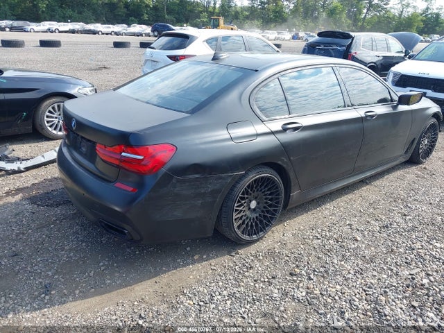 45570767 :رقم المزاد ، WBA7F2C57HG421682 vin ، 2017 Bmw Alpina B7 Xdrive مزاد بيع