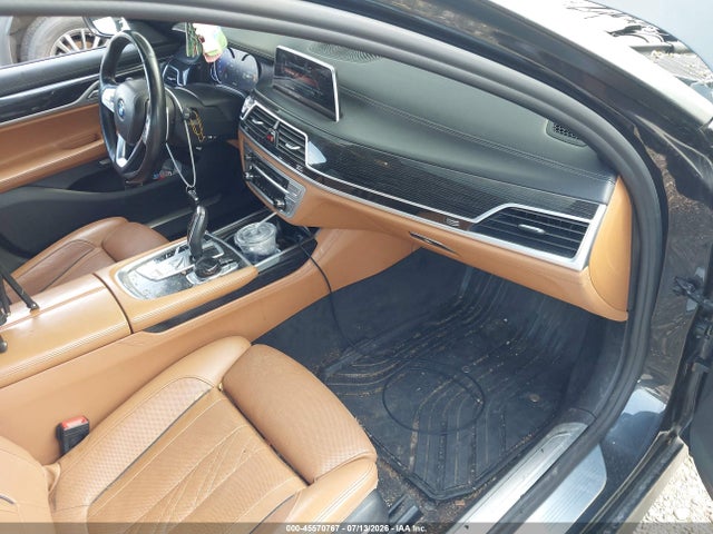 45570767 :رقم المزاد ، WBA7F2C57HG421682 vin ، 2017 Bmw Alpina B7 Xdrive مزاد بيع