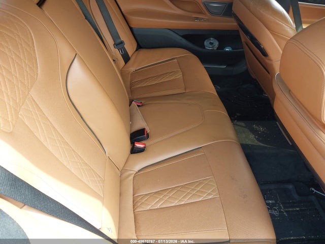 45570767 :رقم المزاد ، WBA7F2C57HG421682 vin ، 2017 Bmw Alpina B7 Xdrive مزاد بيع