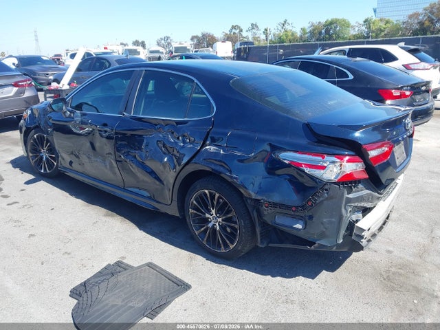 Toyota CAMRY SE 2018 4T1B11HK7JU653139 Image 3