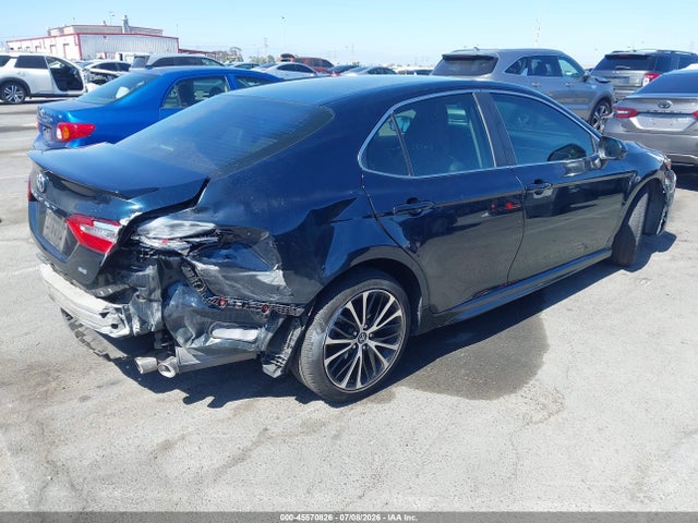 Toyota CAMRY SE 2018 4T1B11HK7JU653139 Image 4