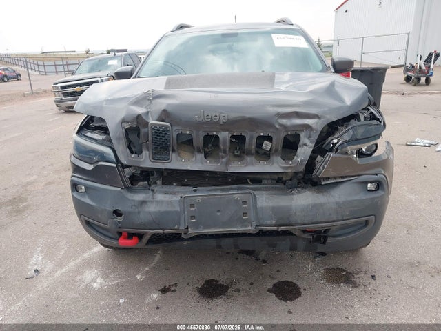 45570830 :رقم المزاد ، 1C4PJMBX5KD328796 vin ، 2019 Jeep Cherokee Trailhawk Elite 4x4 مزاد بيع