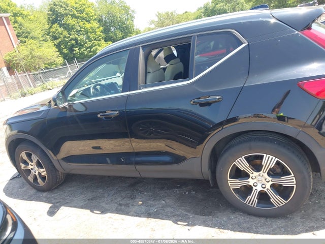 45570847 :رقم المزاد ، YV4162UL8M2508307 vin ، 2021 Volvo Xc40 T5 Inscription مزاد بيع